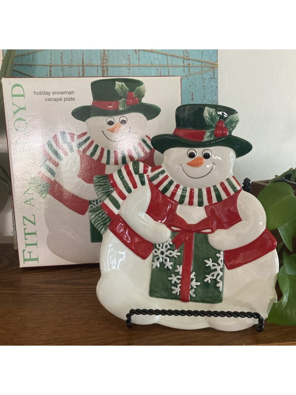 Fitz and Floyd Essentials Snowman Holding Gift Canape Plate Christmas Candy Dish